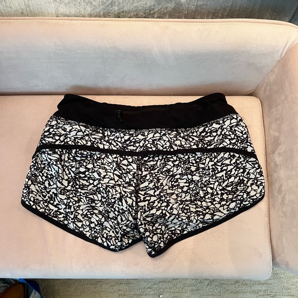 LULU shorts! - Picture 2 of 2